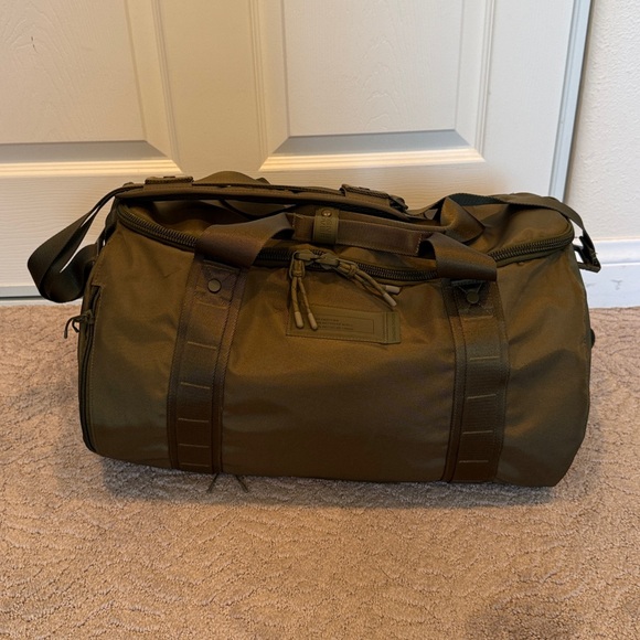 Dagne Dover Denver Convertible Duffle Dark Moss Green, size Large (EUC) - Picture 5 of 12
